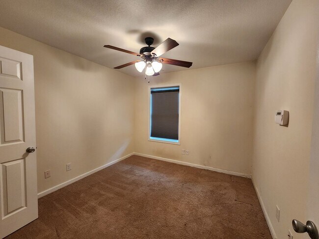 Building Photo - Welcome Home!