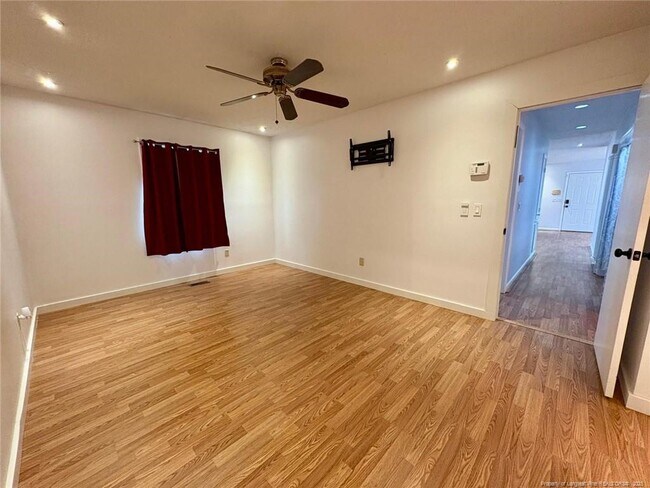 Building Photo - 5219 Mawood Ave