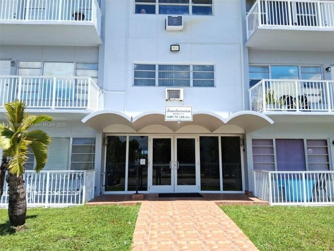 Building Photo - 2 bedroom in North Miami Beach FL 33165