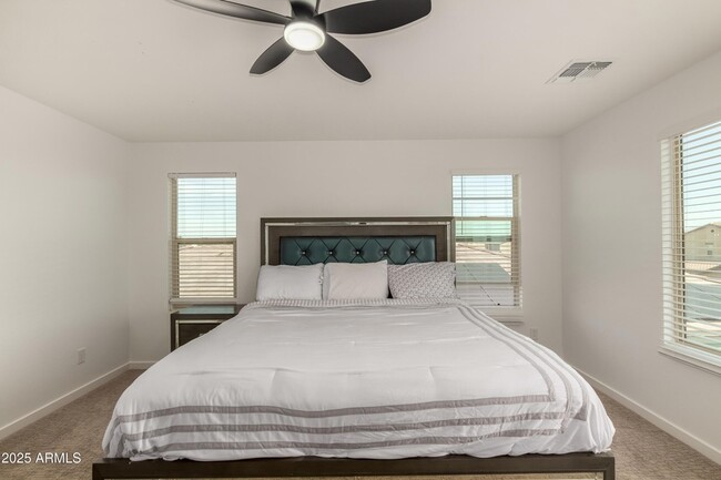 Building Photo - 17995 W Hilton Ave