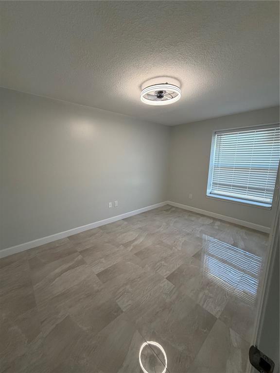 Building Photo - 1407 Piney Branch Cir