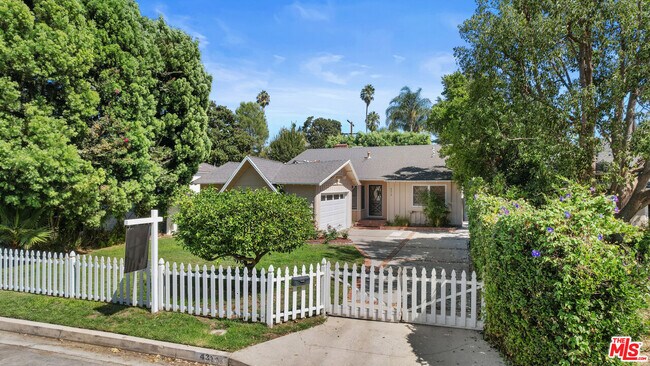 Primary Photo - 4316 Bellaire Ave