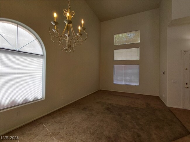 Building Photo - 452 Crocus Hill St