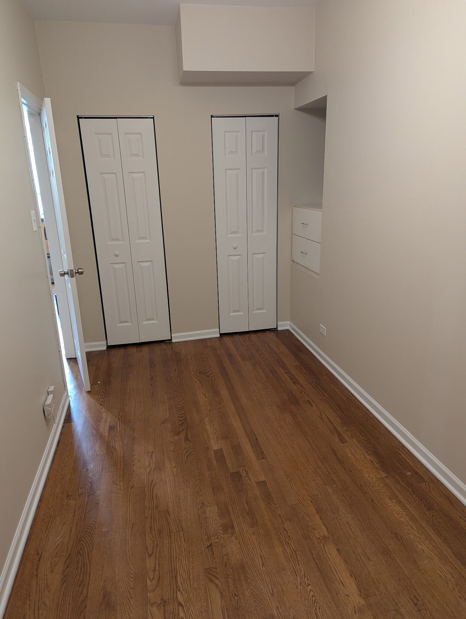 Building Photo - 1255 N Honore St