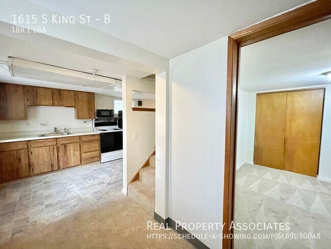 Building Photo - 1615 S King St