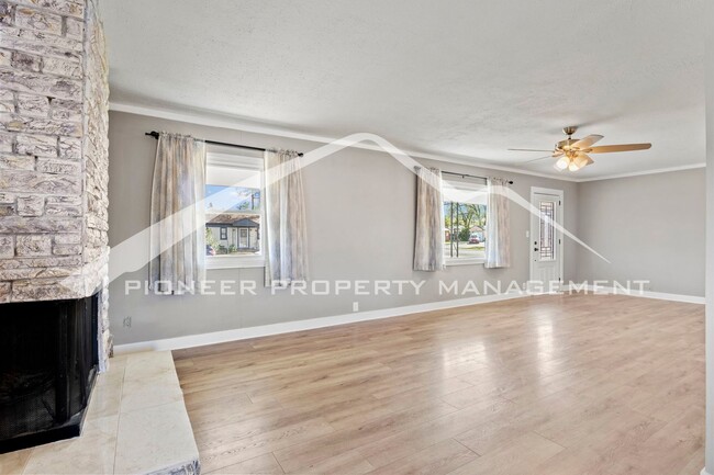 Building Photo - Updated 3-Bedroom Home with Solar, Worksho...