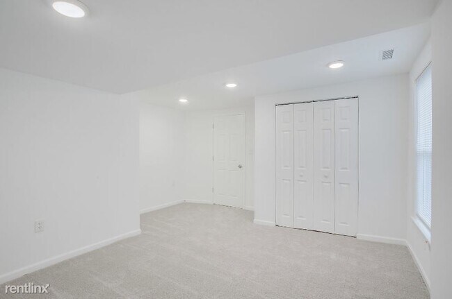 Building Photo - 4 br, 3 bath House - 3318 Ingleside Avenue