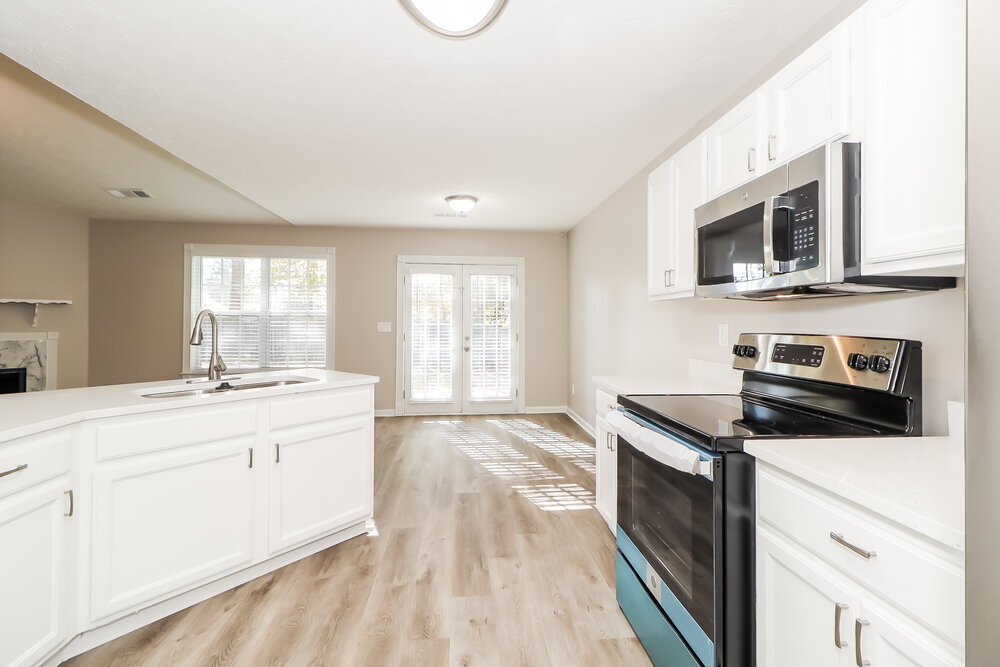 Building Photo - 731 Sugar Oak Ln