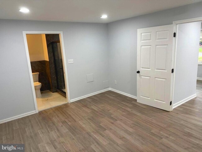 Building Photo - 203 Henson Rd