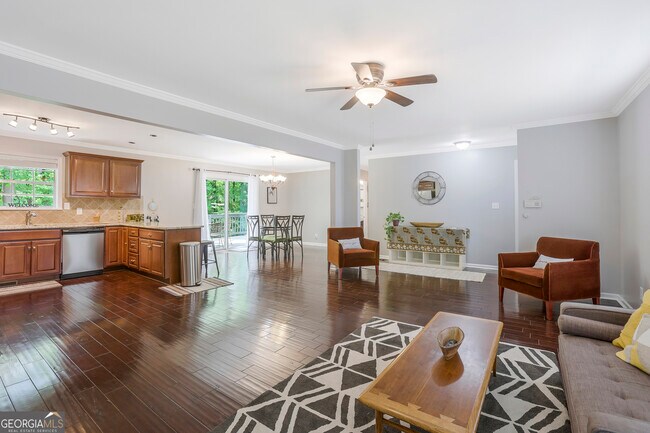 Building Photo - 3211 Flamingo Dr