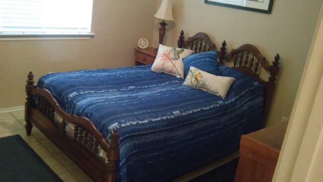 BR#4 or Office Config - 130 Easy St