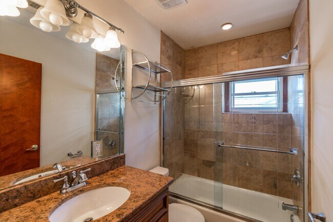 Building Photo - 2739 W Girard Ave