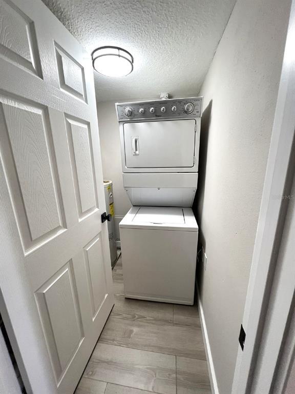 Building Photo - 5212 Lake Village Dr