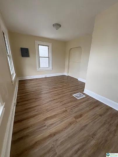 Building Photo - 520 Fiot Ave