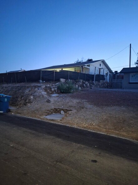 Building Photo - 415 N 13th St