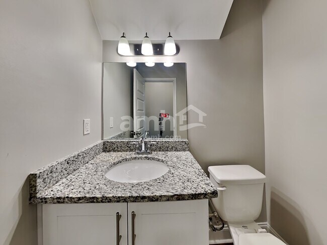 Building Photo - 5211 Tupelo St