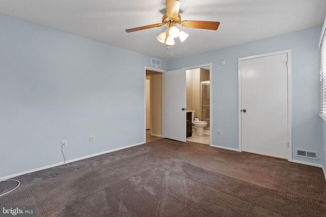 Building Photo - 501 Lindsey Ct