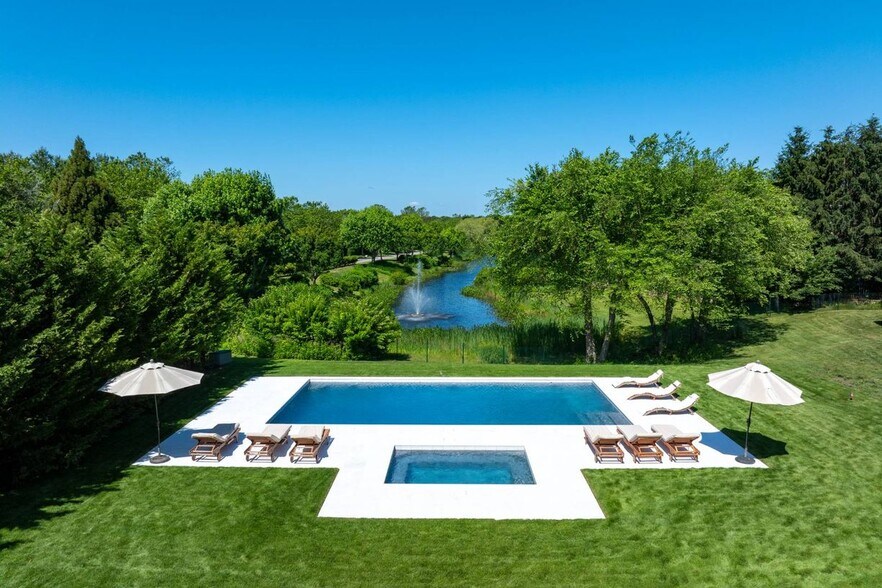 Building Photo - 15 Parrish Pond Ln