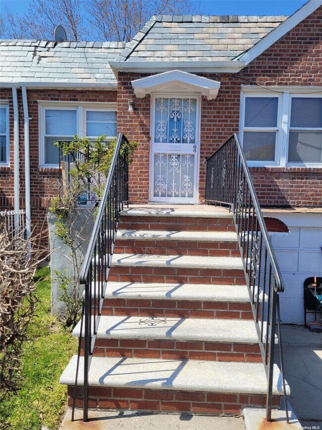 Primary Photo - 115-06 217th St