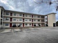 Building Photo - 442 Magnolia Ave