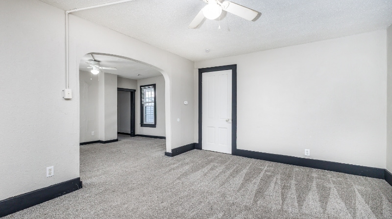 Building Photo - 1208 Rhomberg Ave