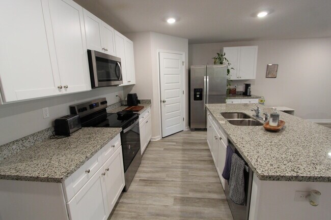 Building Photo - 3063 Jane Ln