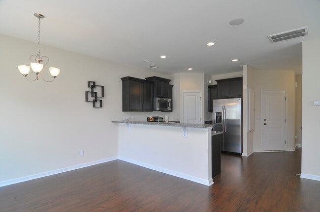 Building Photo - 429 Eastfair Dr