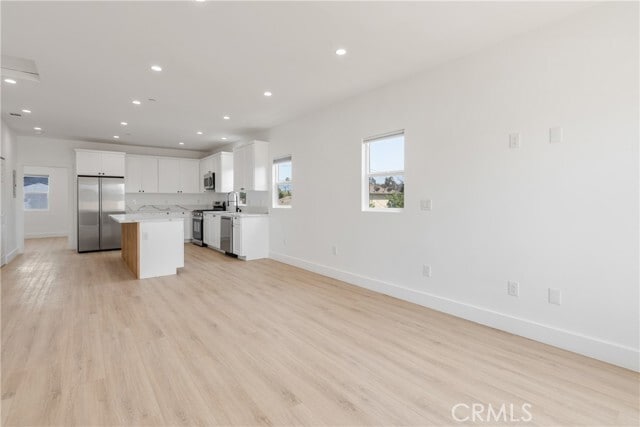 Building Photo - 2338 Cloverdale Ave