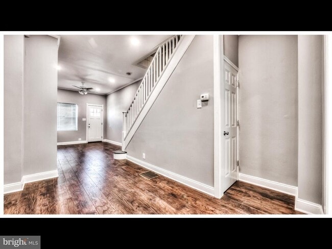 Building Photo - 502 S Highland Ave
