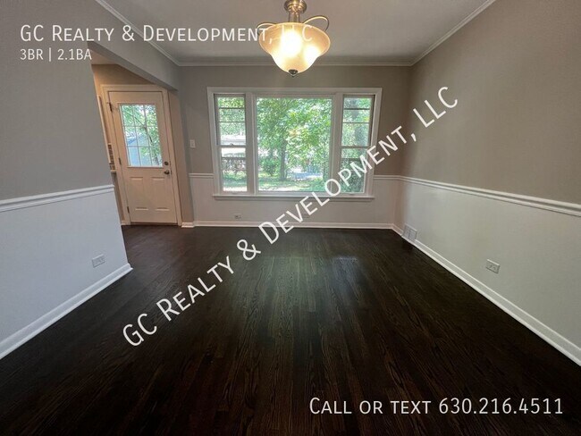 Building Photo - ***SINGLE FAMILY FLOSSMOOR HOME / 3 BDRM /...