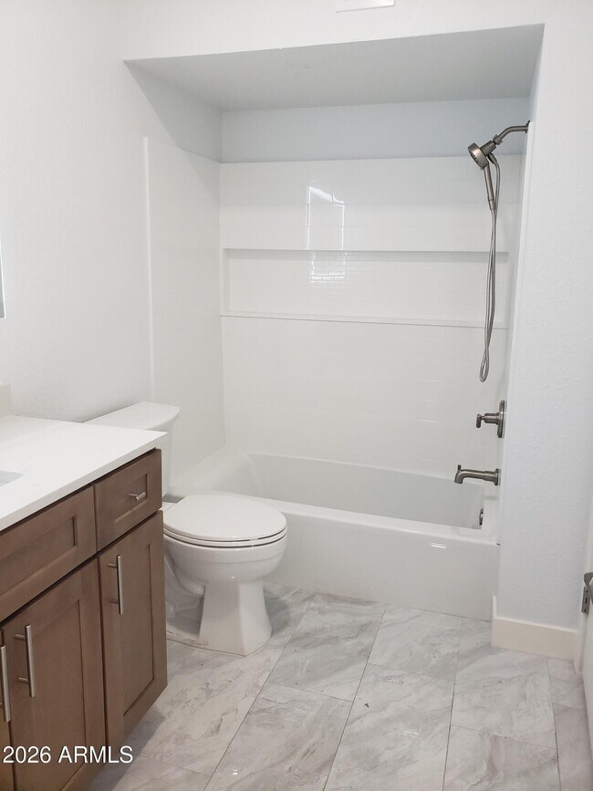 Building Photo - 5757 W Eugie Ave