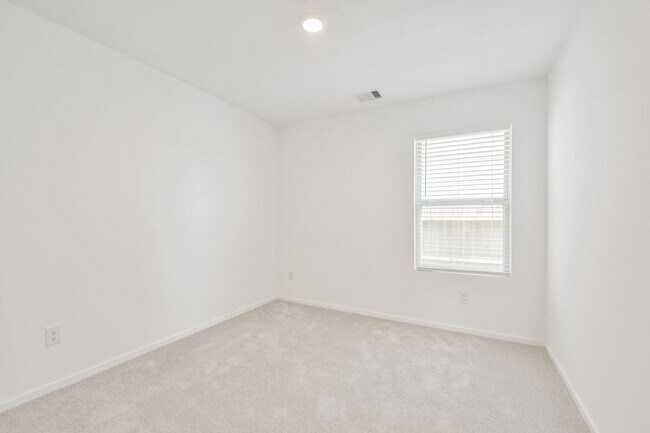 Building Photo - 18562 Cepagatti Dr
