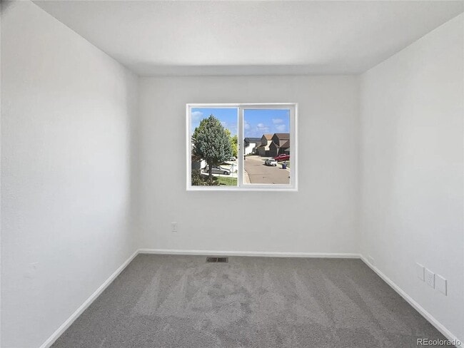 Building Photo - 7576 Elmwood St