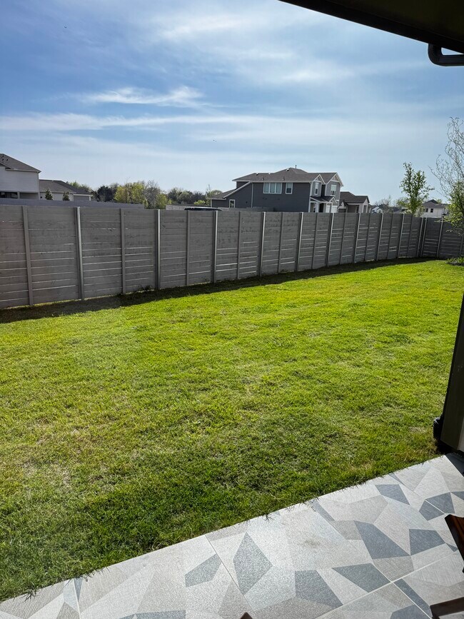 Building Photo - 2701 Painted Trl