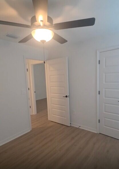 Building Photo - 1065 Captiva Point