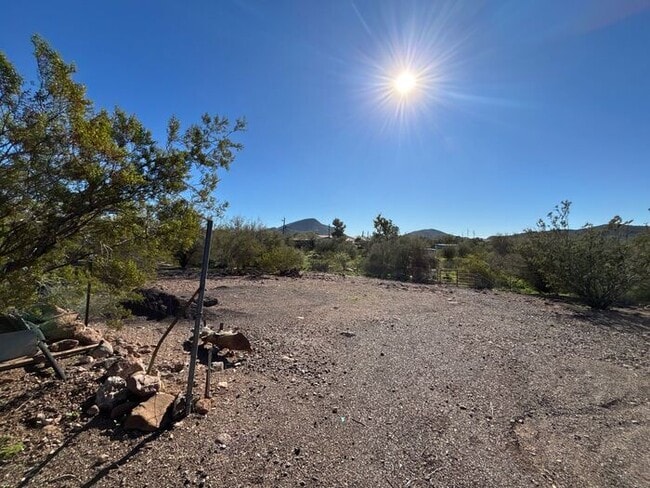 Building Photo - READY TO VIEW NOW! Adorable 3 Bed 2 Bath Home in New River NO HOA