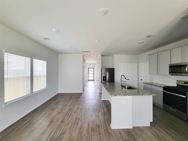 Building Photo - 23330 Kinsfolk Dr