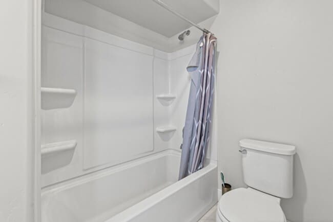 Building Photo - 2877 S Greenhead Dr