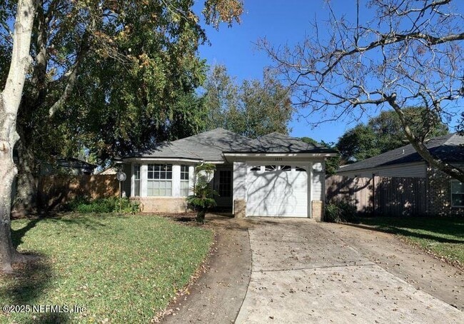 Primary Photo - 1819 Ashmore Green Dr
