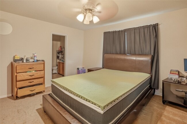 Building Photo - 3825 Cane River Rd