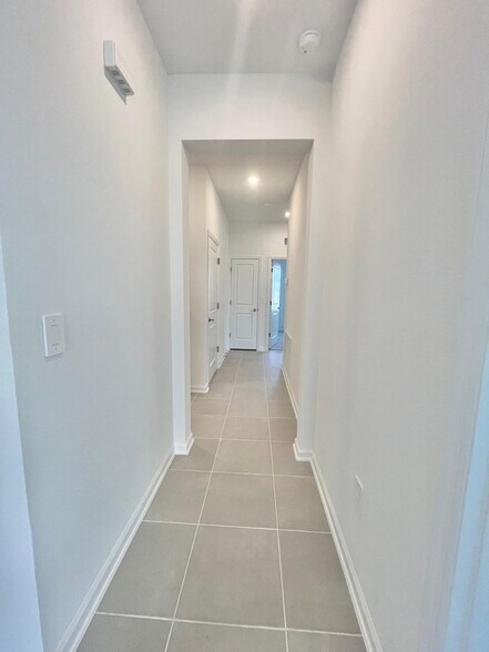 Building Photo - 4309 Curacao Pl