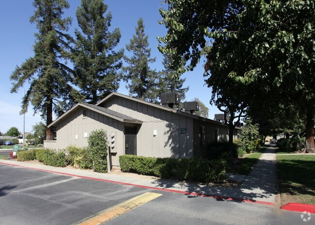 Primary Photo - The Villas
