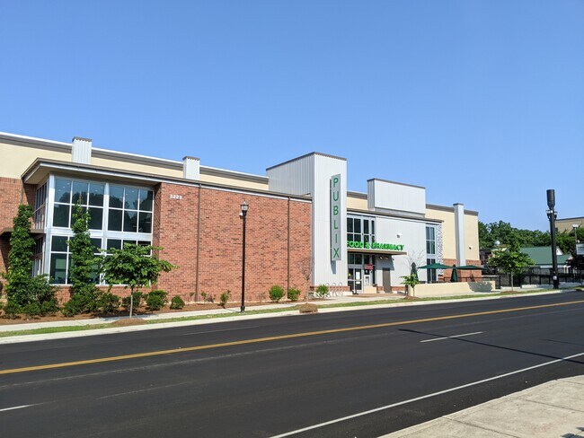 Two blocks to Publix - 2200 Grantland Ave