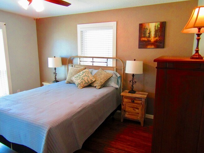 Building Photo - 31 Hunters Creek Dr