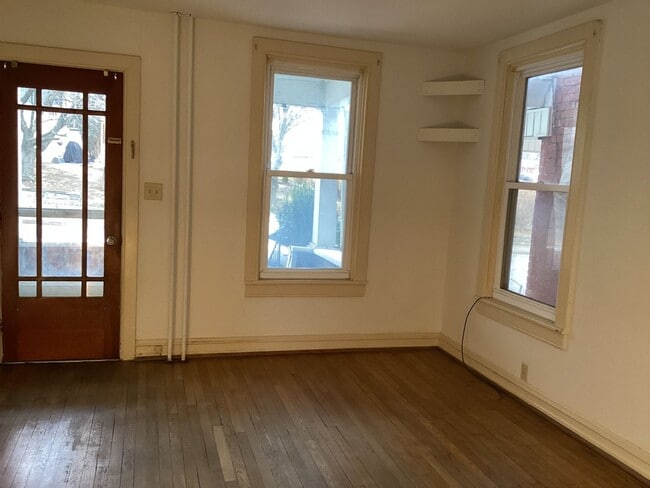 Building Photo - 6- 8 E. Third Street