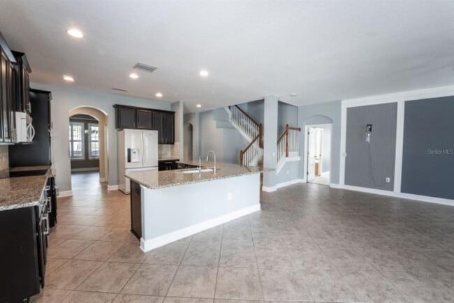 Building Photo - 1038 Ketzal Dr