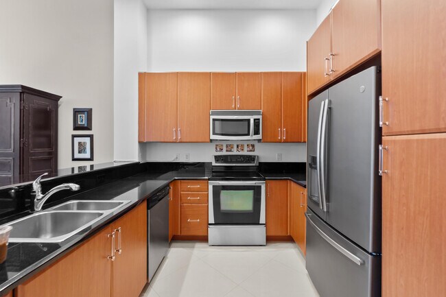 Building Photo - 701 S Olive Ave