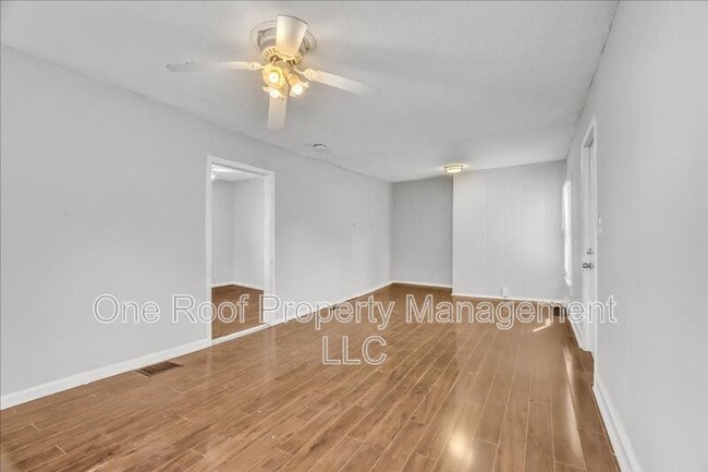 Building Photo - 2130 E 83rd St