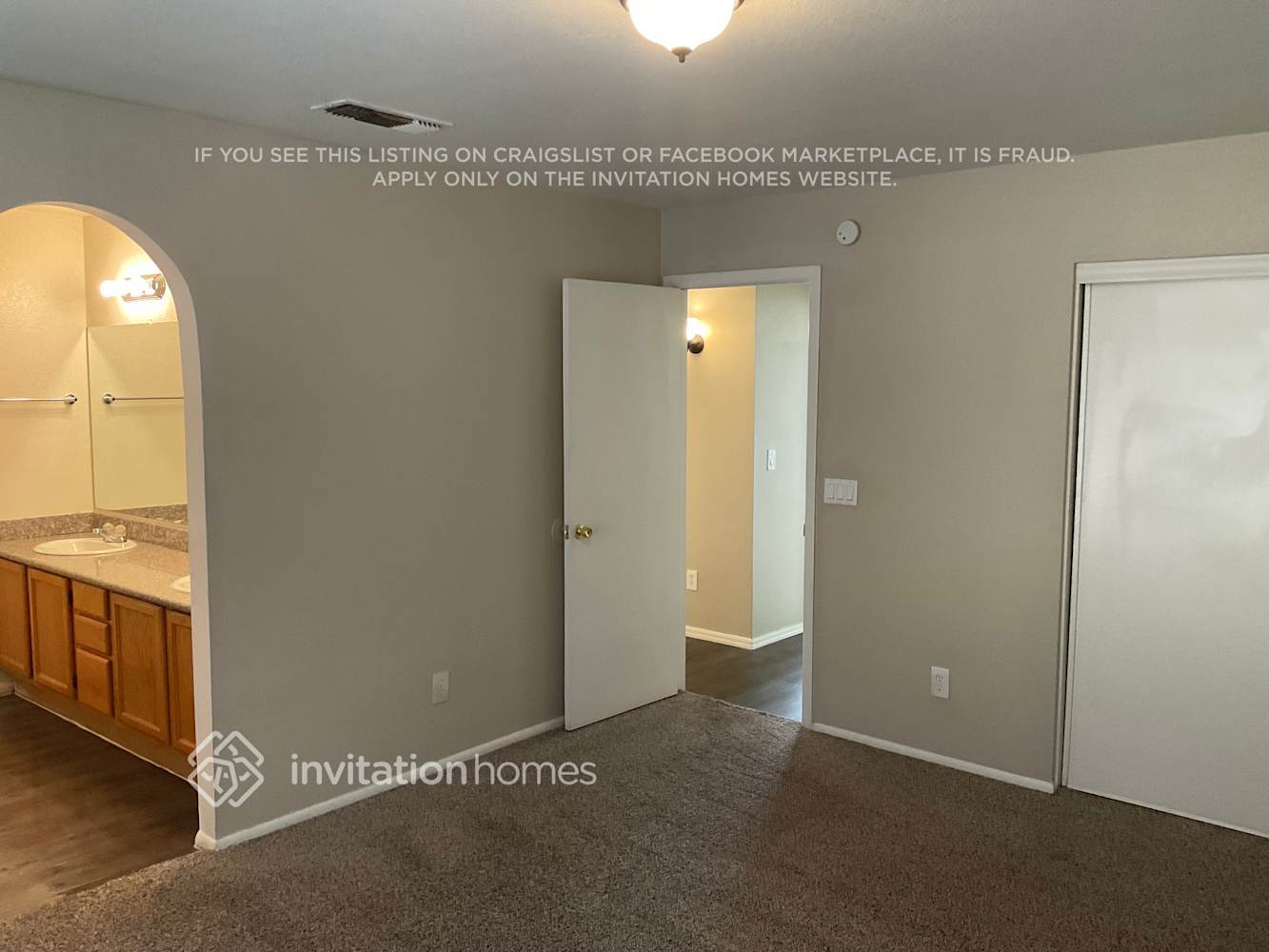Building Photo - 8632 W Townley Ave