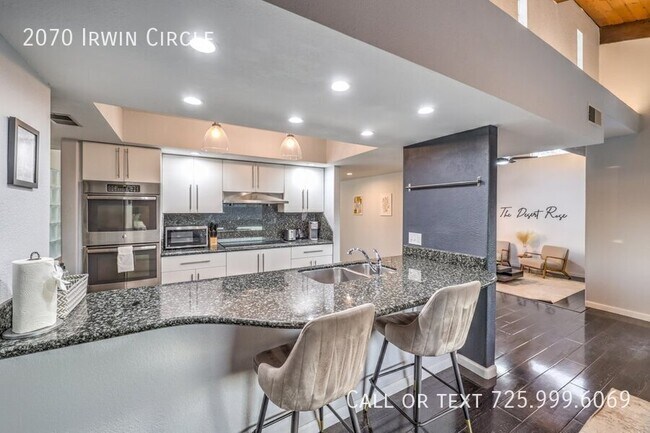 Building Photo - 2070 Irwin Cir
